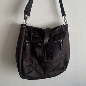 $380 MO851 Soft Brown Leather Crossbody/Shoulder Bag, Messenger / Tote